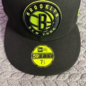 listing-status-banner